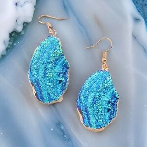 New Long Natural Crystal‎ Geode Blue Iridescent Gold Bezel Earrings Quartz Druzy